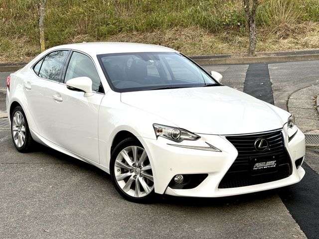 Lexus IS 2013-05 192742-0
