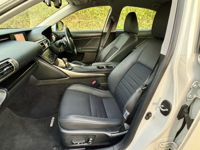 Lexus IS 2013-05 192742-10