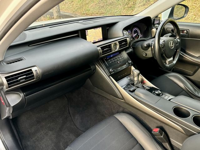 Lexus IS 2013-05 192742-9