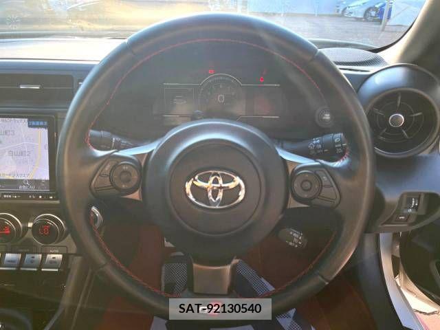 Toyota 86 2022-05 360787-11