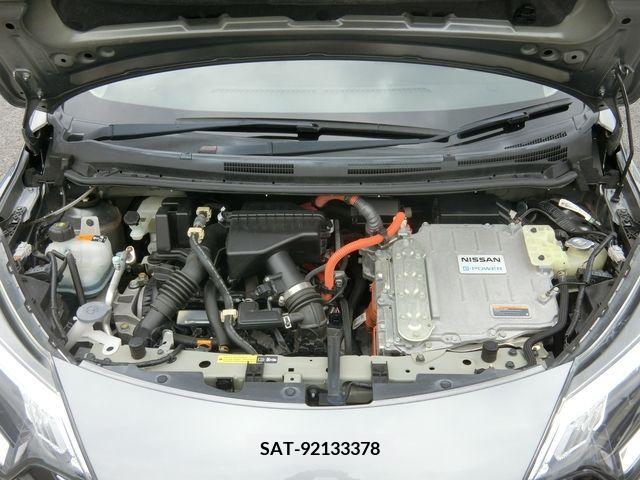 Nissan NOTE 2017-04 210669-14