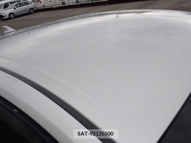 Toyota PRIUS 2017-02 220724-10