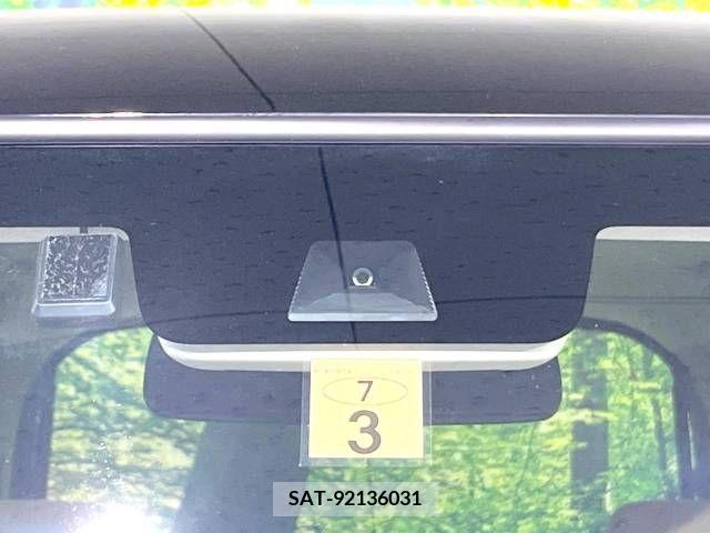Honda N BOX 2022-03 307389-4
