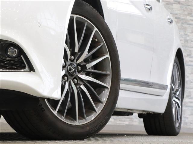 Lexus LS 2012-11 887-19