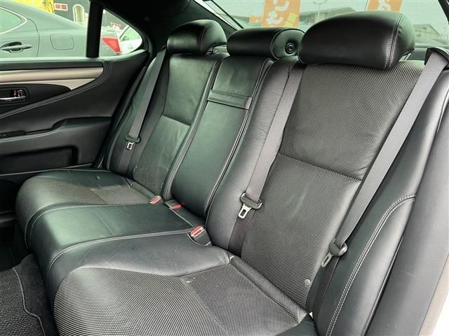 Lexus LS 2012-11 887-18