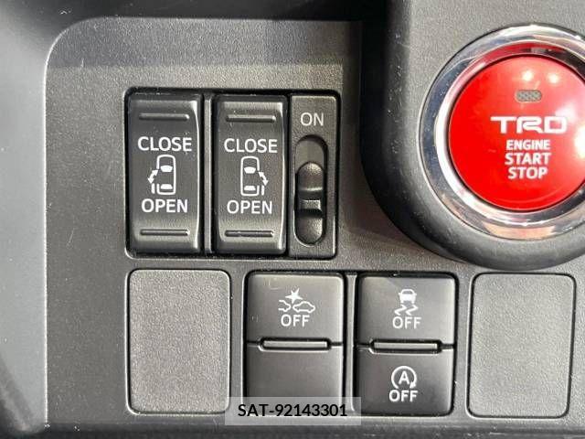 Toyota ROOMY 2017-02 384664-3