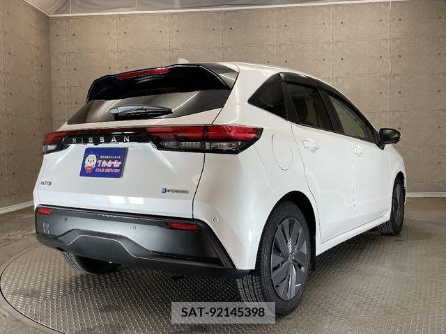 Nissan NOTE 2022-12 279896-3