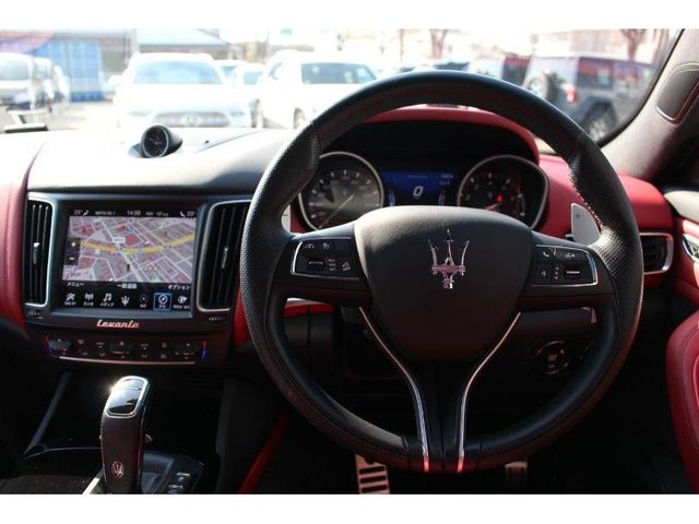 Maserati LEVANTE 2020-07 3492-23
