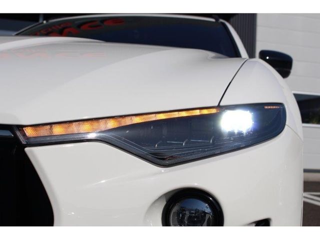 Maserati LEVANTE 2020-07 3492-11