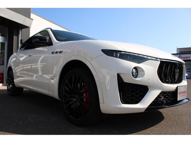 Maserati LEVANTE 2020-07 3492-20