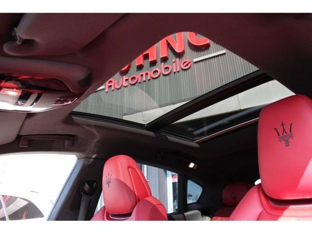 Maserati LEVANTE 2020-07 3492-14