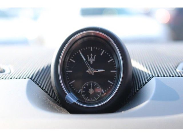 Maserati LEVANTE 2020-07 3492-25