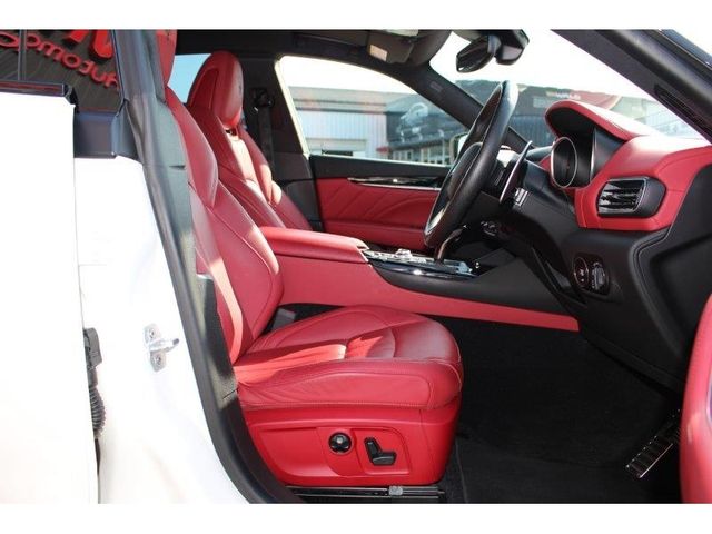 Maserati LEVANTE 2020-07 3492-4