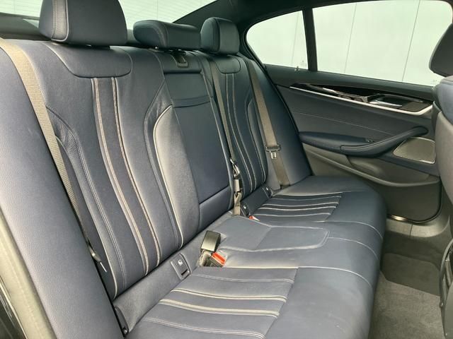 Bmw 5 SERIES 2018-12 10948-12