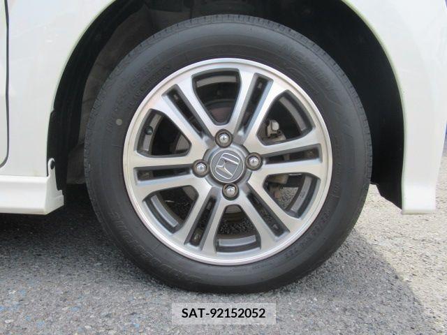 Honda N BOX CUSTOM 2015-10 379654-8