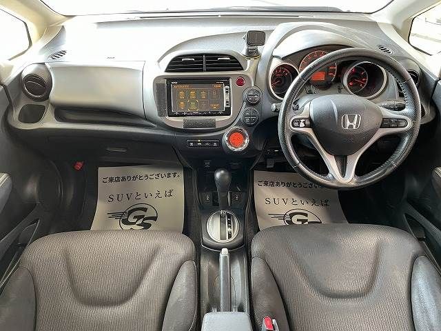 Honda FIT 2012-05 185313-1