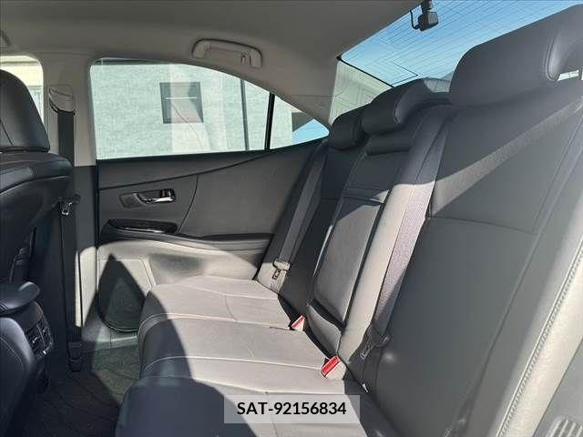 Lexus HS 2013-12 275396-18