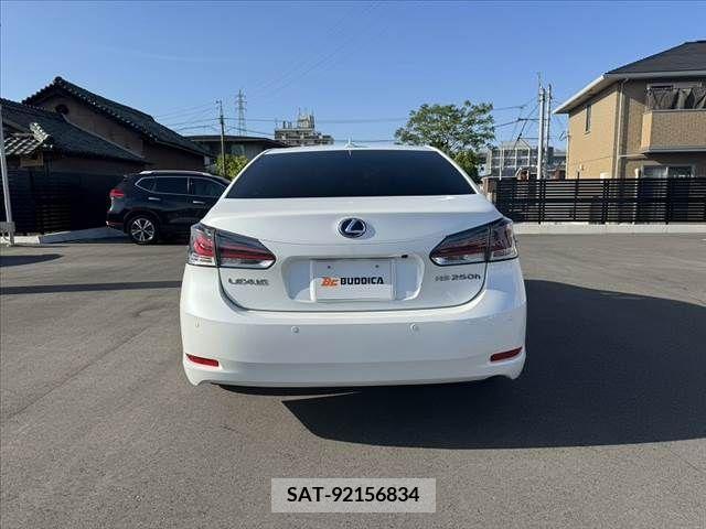 Lexus HS 2013-12 275396-13