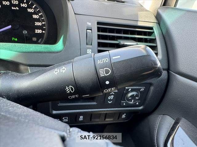 Lexus HS 2013-12 275396-23