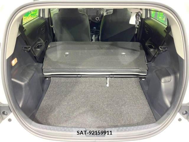 Toyota AQUA 2019-10 380321-11