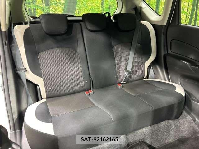 Nissan NOTE 2019-03 279834-9