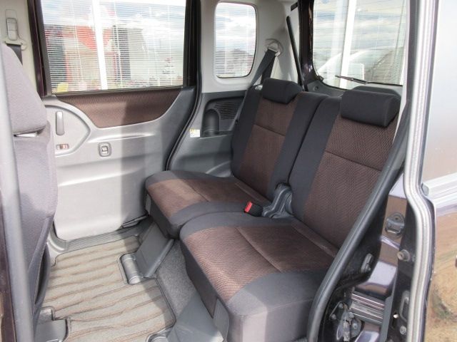 Nissan ROOX 2011-06 283-5