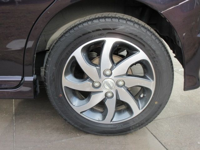 Nissan ROOX 2011-06 283-7
