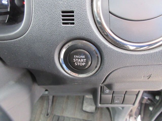 Nissan ROOX 2011-06 283-13