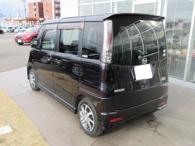Nissan ROOX 2011-06 283-3