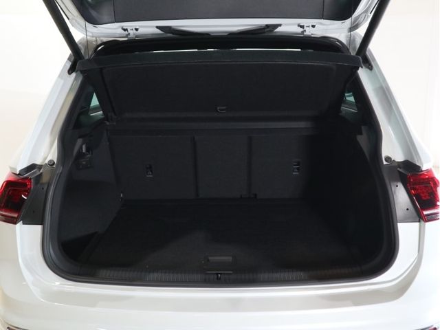 VolksWagen TIGUAN 2019-03 10682-24