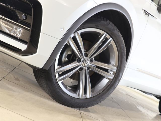 VolksWagen TIGUAN 2019-03 10682-26