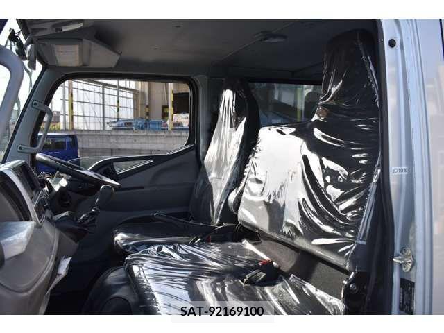 Mitsubishi CANTER 2021-08 263946-15