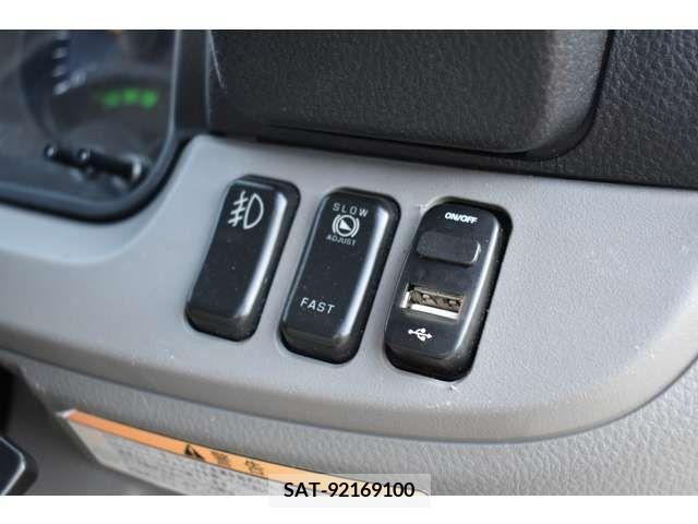 Mitsubishi CANTER 2021-08 263946-19