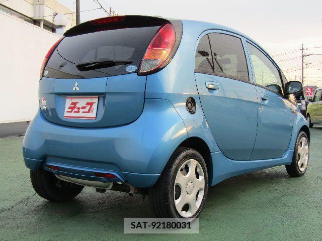 Mitsubishi I 2011-02 208352-2
