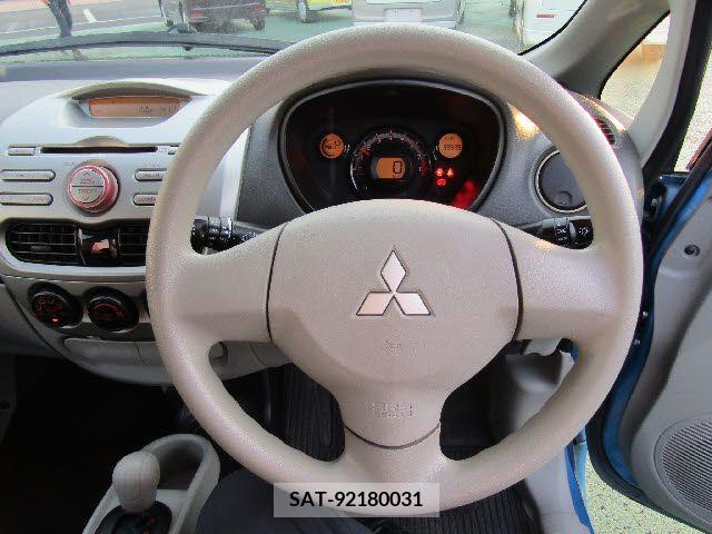 Mitsubishi I 2011-02 208352-13