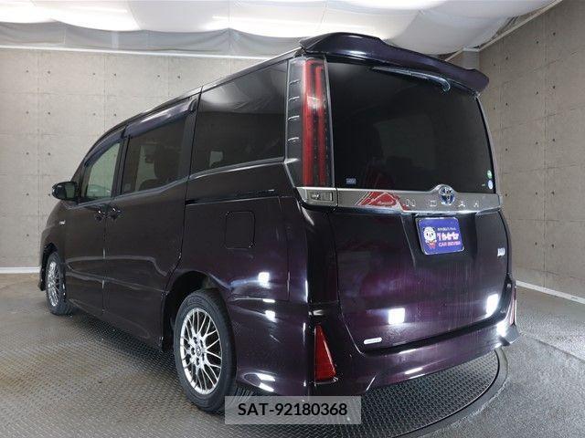 Toyota NOAH HYBRID 2018-01 207473-23