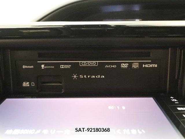 Toyota NOAH HYBRID 2018-01 207473-14