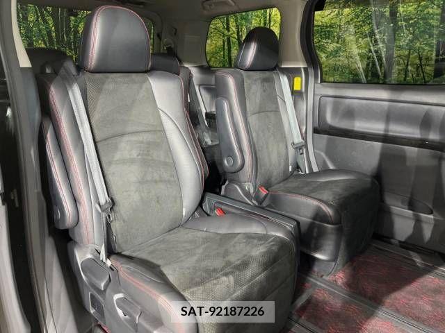 Toyota VELLFIRE 2013-10 212757-8