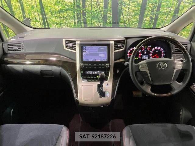 Toyota VELLFIRE 2013-10 212757-1
