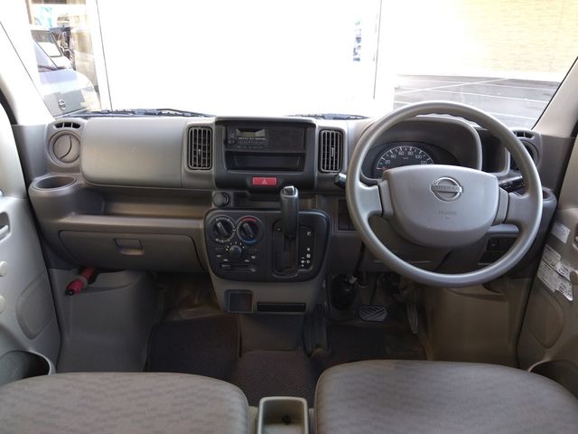 Nissan CLIPPER 2017-07 187683-4