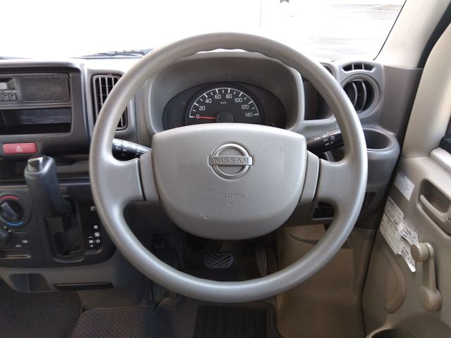 Nissan CLIPPER 2017-07 187683-11