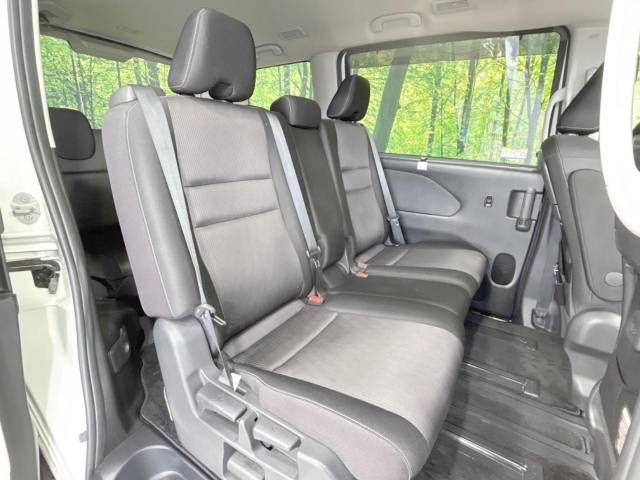 Nissan SERENA 2018-06 22303-9