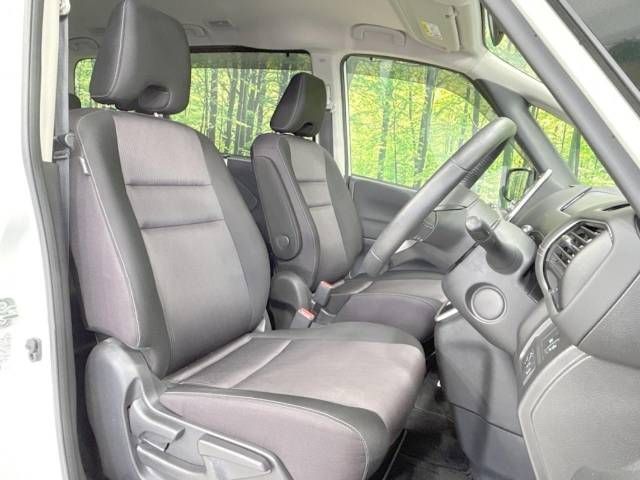 Nissan SERENA 2018-06 22303-8
