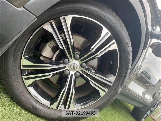 Volvo XC40 2019-06 288730-19
