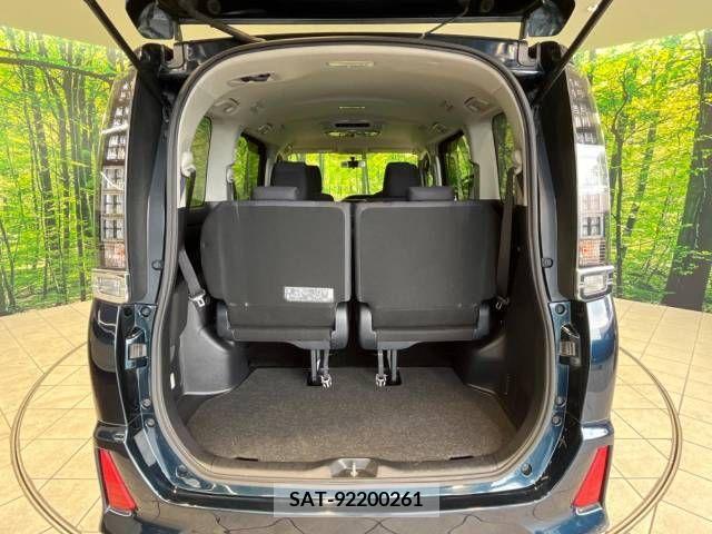 Toyota VOXY 2014-11 342057-11