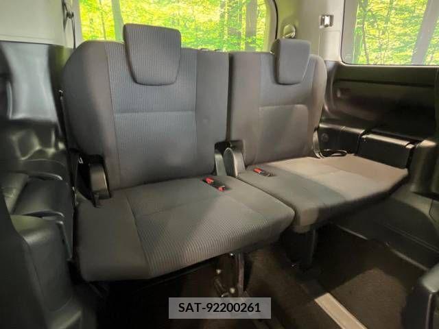 Toyota VOXY 2014-11 342057-10