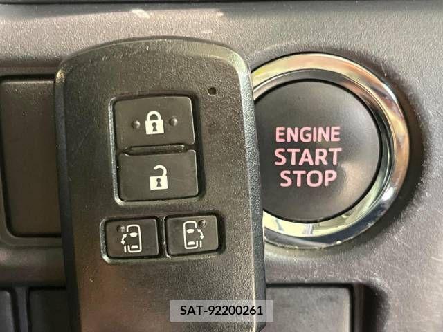 Toyota VOXY 2014-11 342057-6