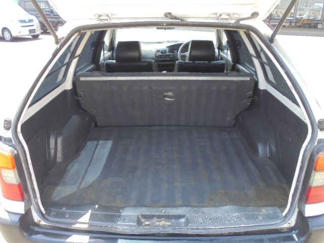 Toyota SPRINTER VAN 2002-01 2768-28