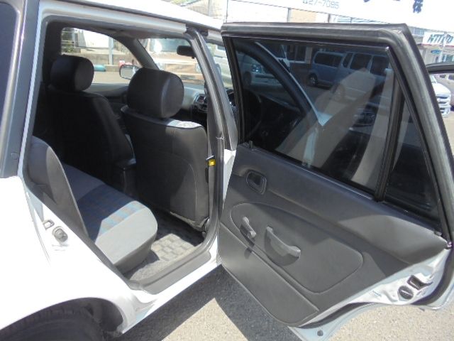 Toyota SPRINTER VAN 2002-01 2768-16