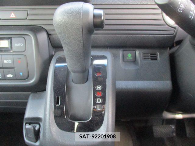 Honda N-VAN 2019-11 207135-11